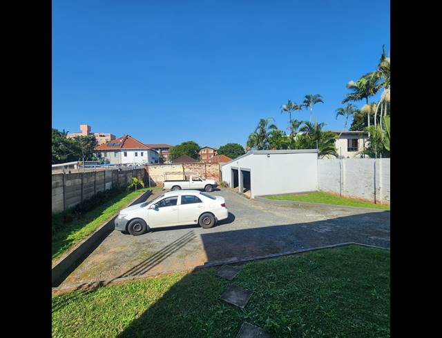 300M² OFFICE FOR SALE IN GLENWOOD